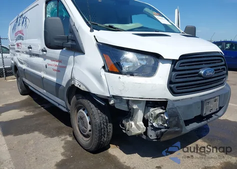2019 Ford Transit z USA, uszkodzony, nr VIN 1FTYE9ZM2KKA61372
